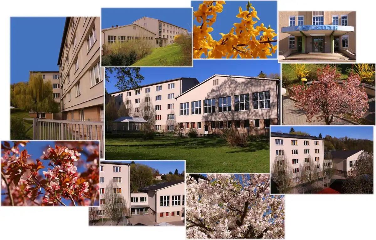 Jugendgaestehaus Studentenwohnheim Щайр Екстериор снимка